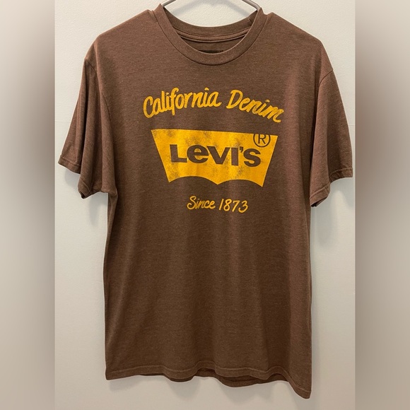 2/$10Levi’s Mens T-shirt. Size Large. - Picture 3 of 6